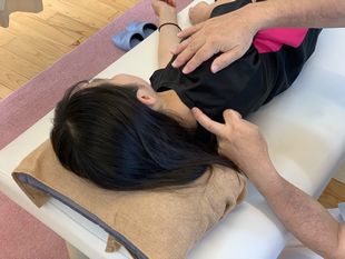 緩消法による首の施術